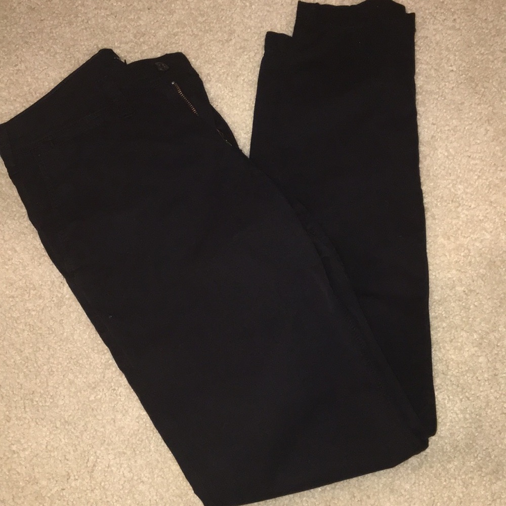 Black American Eagle Khaki slim NWOT